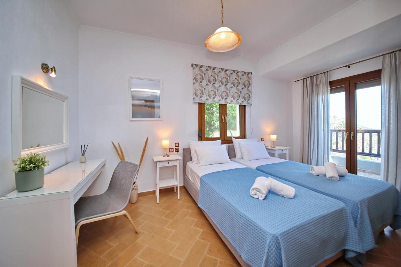 Villa Margini, Aegean Views , Pool Villa, Skopelos Экстерьер фото