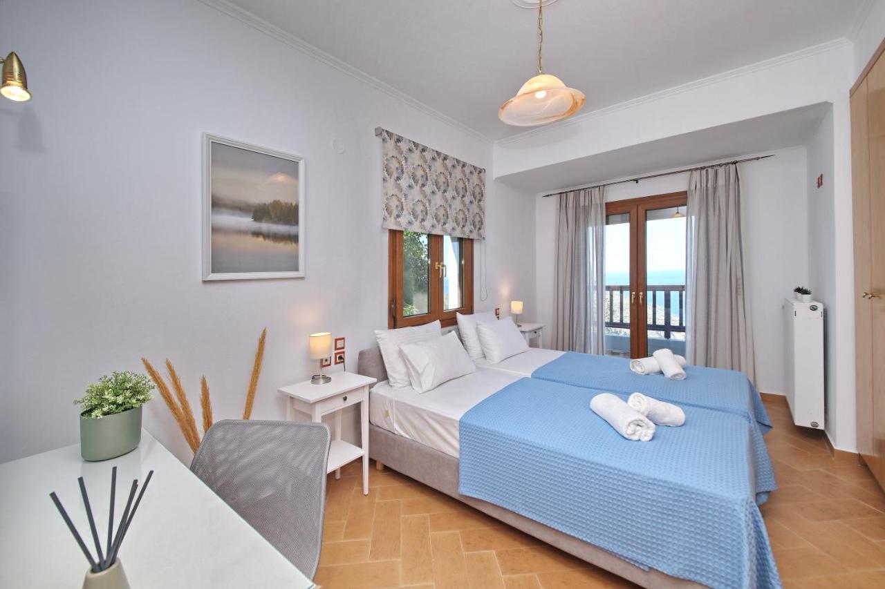 Villa Margini, Aegean Views , Pool Villa, Skopelos Экстерьер фото
