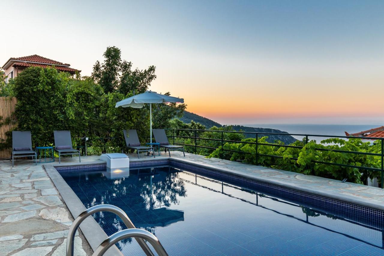 Villa Margini, Aegean Views , Pool Villa, Skopelos Экстерьер фото